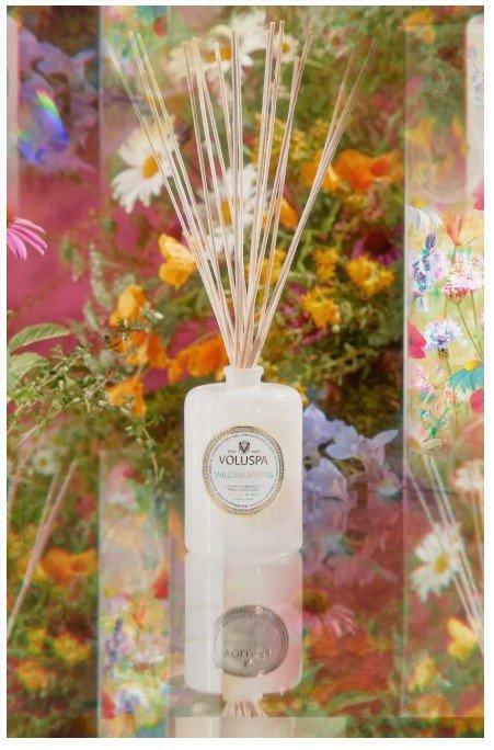 VOLUSPA Wildflowers Reed Diffuser 6 OZ. - A Secret Admirer